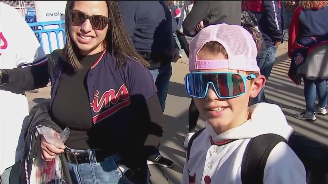 Hopeful fans rally for Twins in ALDS Game 4