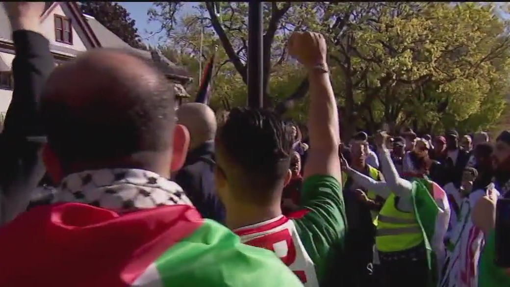 Marchers push for support for Palestinians