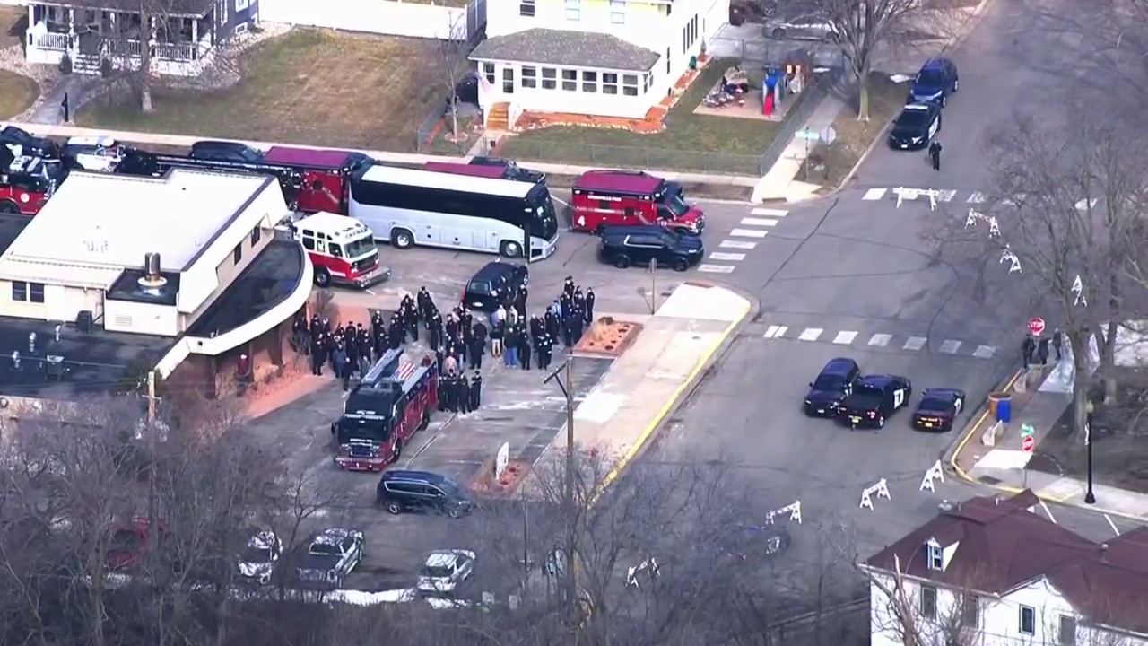 Procession for Burnsville Firefighter-Paramedic Adam Finseth [RAW]