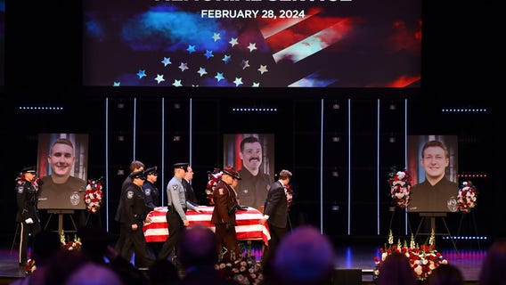 Burnsville memorial service: Family reads scriptures