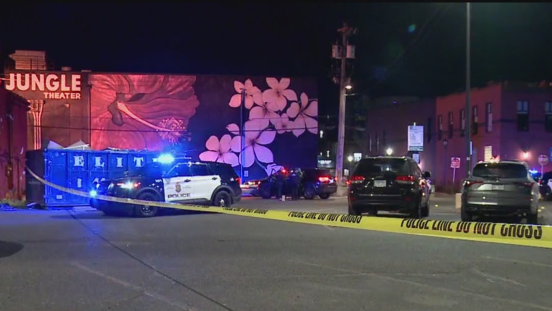 3 hurt in shooting behind Minneapolis restaurant