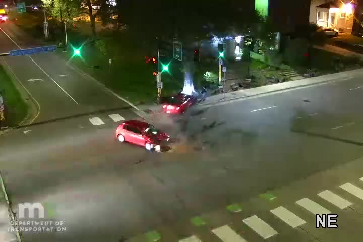 Car narrowly misses pedestrian in Minneapolis