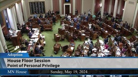 MN House cheers after Timberwolves win Game 7 [RAW]