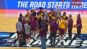 Gophers practice in Des Moines ahead of NCAA tournament