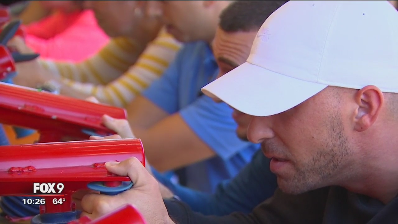 Timberwolves coach Ryan Saunders stops by the Minnesota State Fair