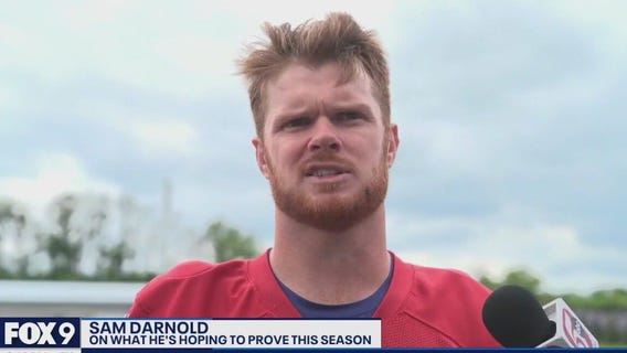 Sam Darnold forming bonds at Vikings mini camp