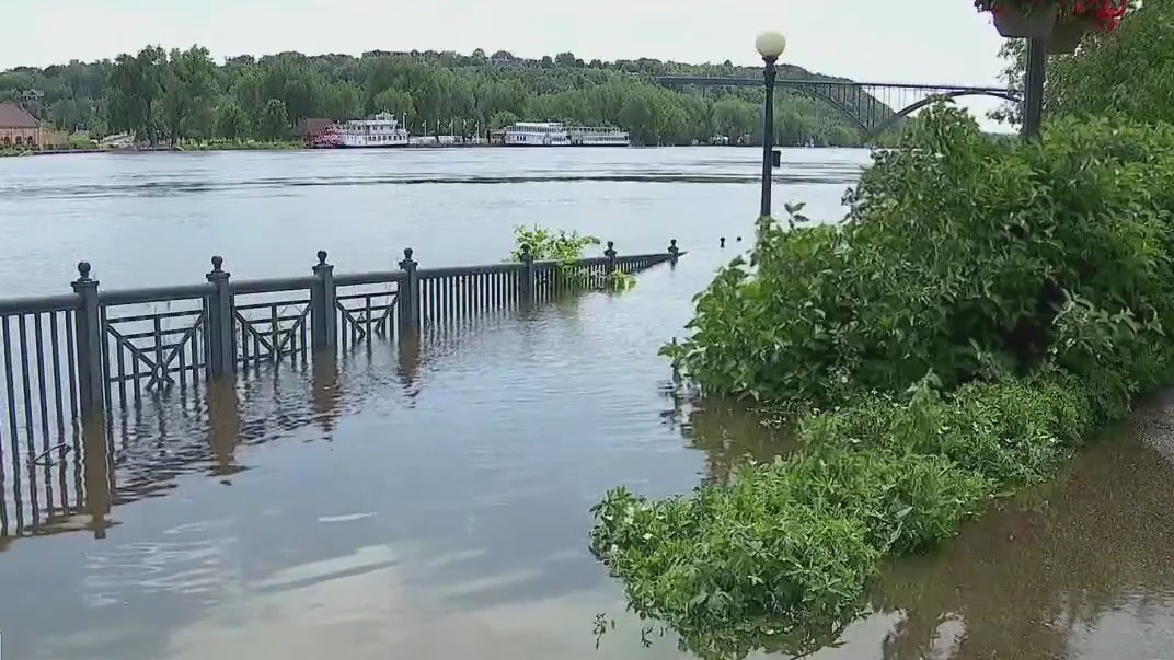 Major flooding along Mississippi River in St. Paul