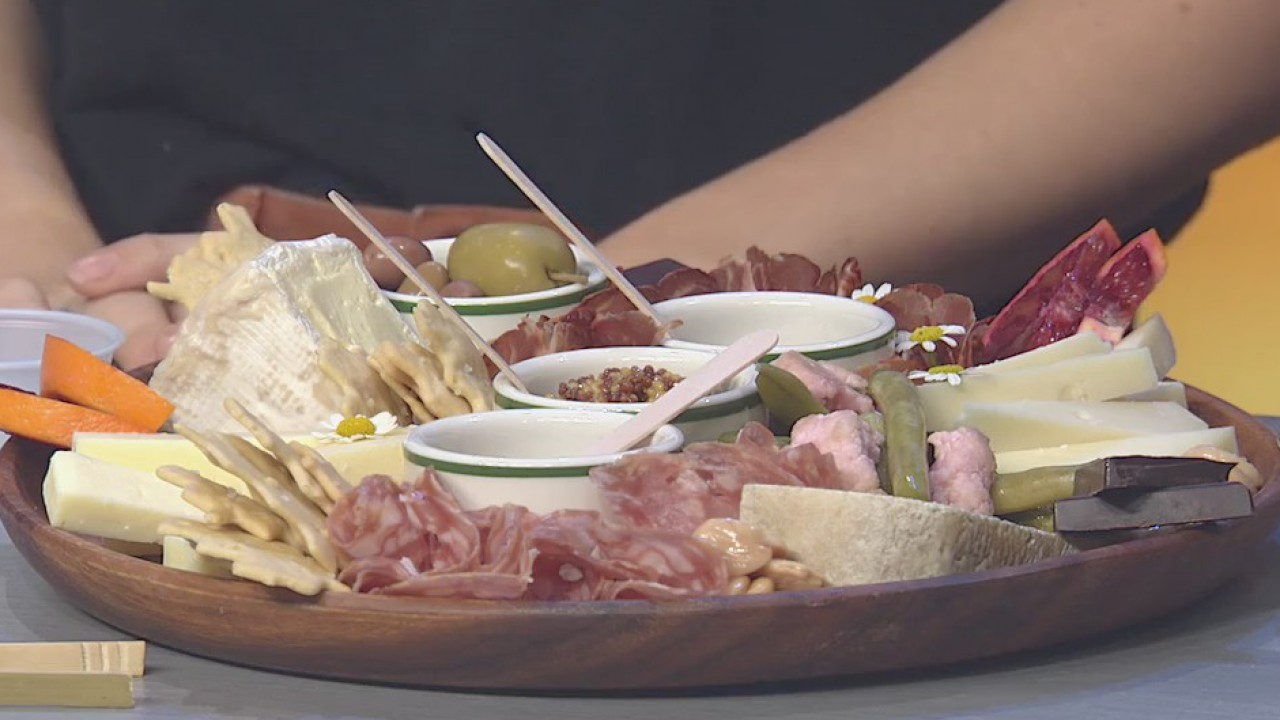 Good Day Cooks: Meat and cheese board