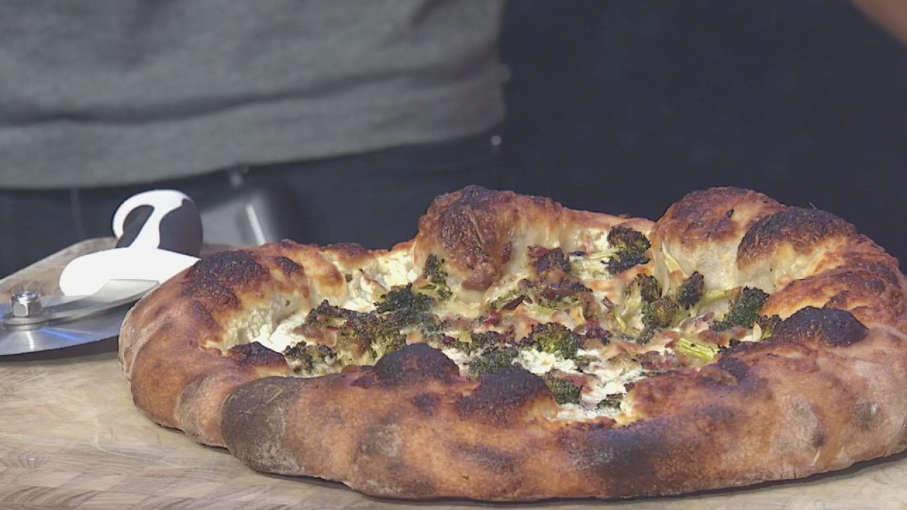 Good Day Cooks: Sour Duck is going ?Back To The Food Truck?