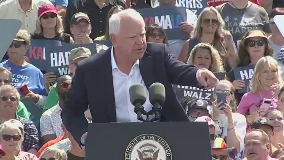 Tim Walz Rally Family Walz goes into dad mode to help person who becomes ill at rally | FOX 9 ...