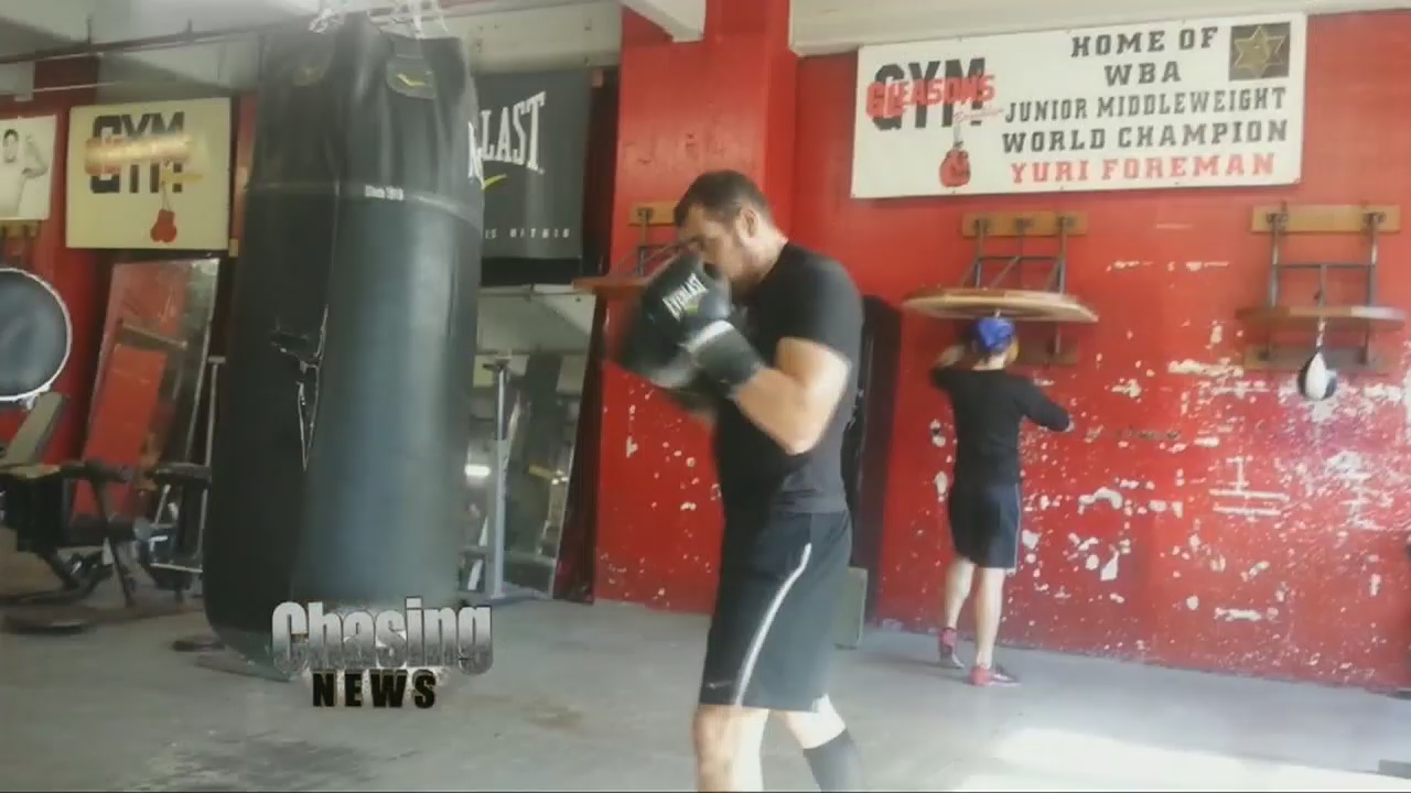 The oldest pro female boxer in history