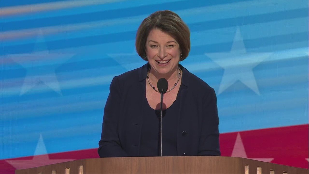 Amy Klobuchar backs Tim Walz
