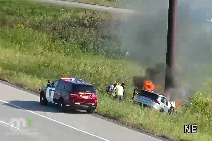 Dramatic video shows car fire rescue in Roseville