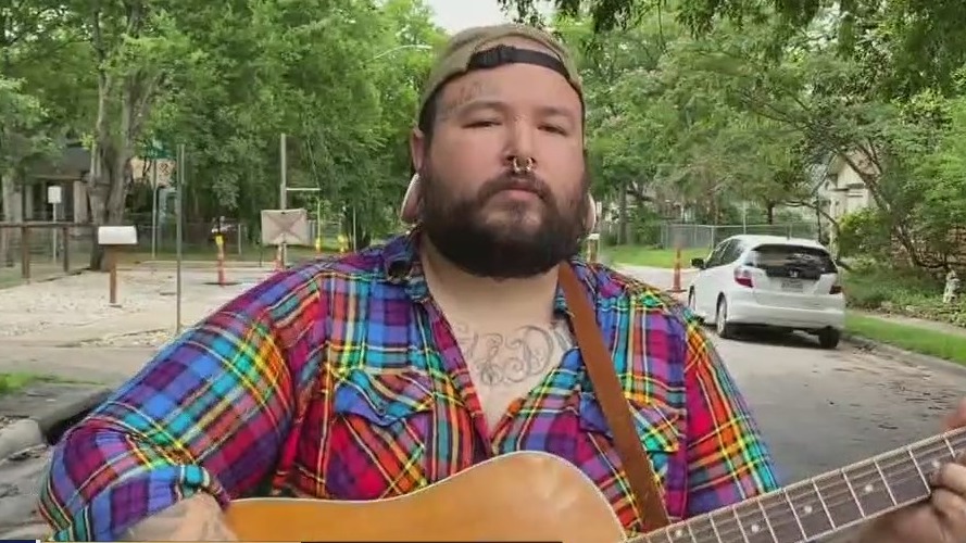 Music in the Morning: Chris Conde