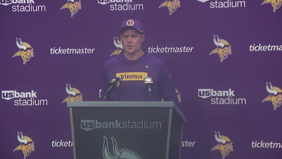 Kevin O'Connell reacts after Vikings beat Colts, 21-13