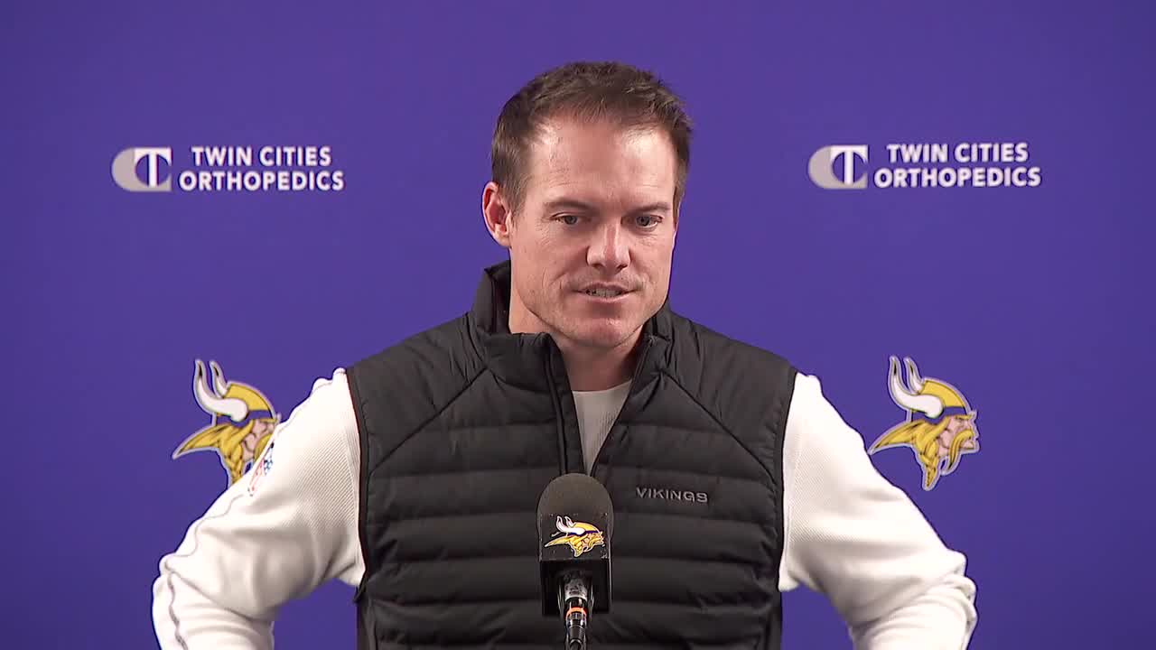 Kevin O'Connell calls Aaron Jones fumble 'catastrophic'