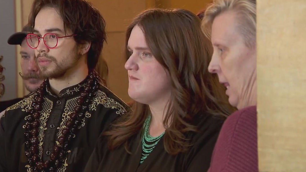 Arguments in lawsuit over trans powerlifter