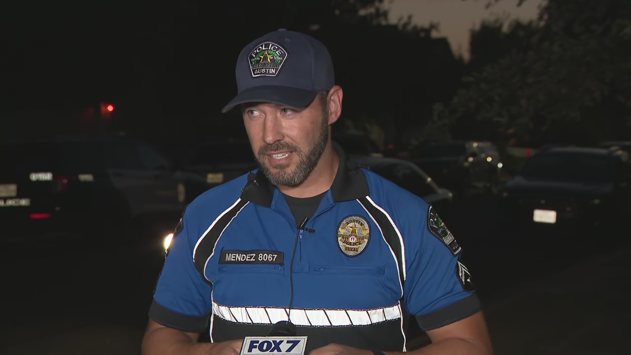 APD conference on southeast Austin homicide