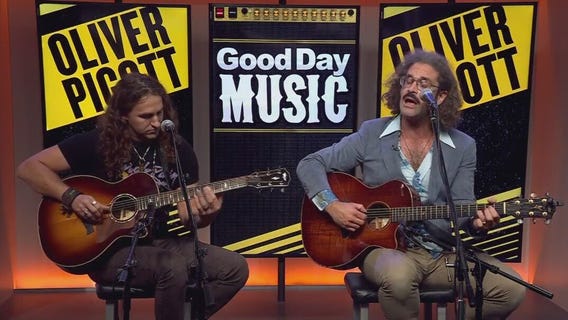 Oliver Pigott performs 'Eyes My Daddy Gave Me'