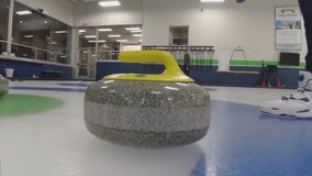 Curling Day: Minnesotans try out sport