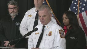 DC plane crash: Officials provide update on search for victims [RAW]