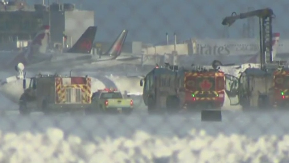 Delta flight from Minneapolis crashes in Toronto