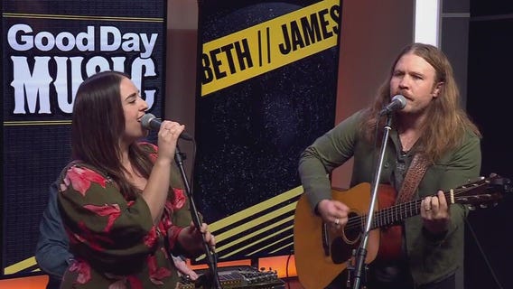 Beth // James performs 'Tiki Christmas Land'