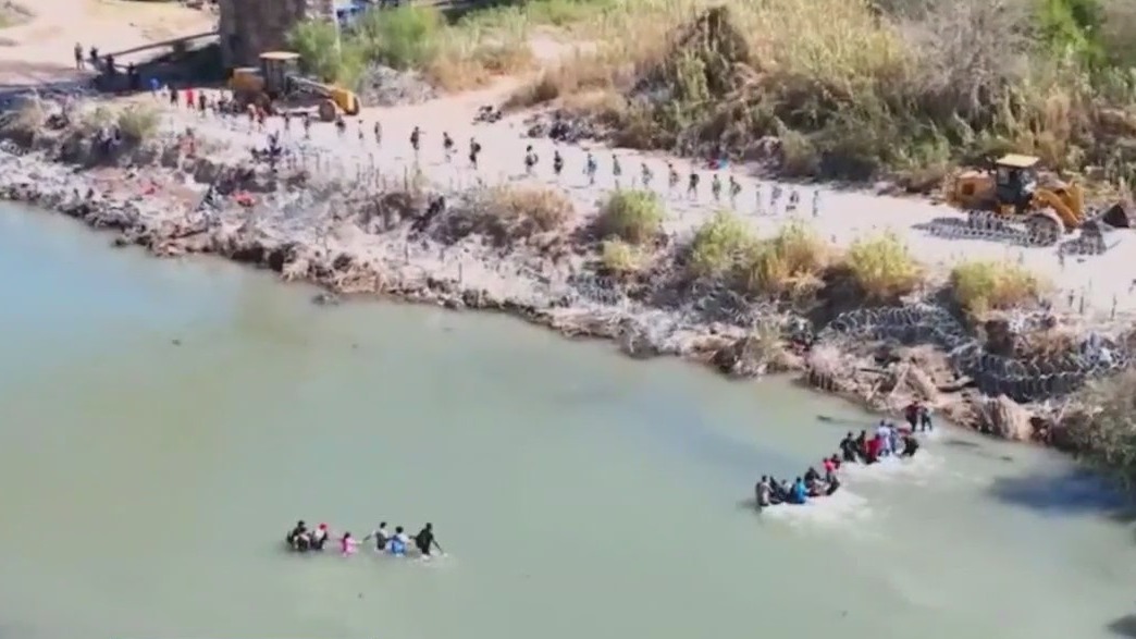 Texas border law challenged in ACLU lawsuit