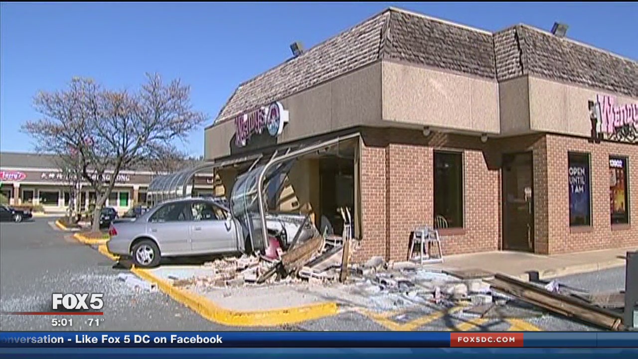 Car crashes into Wendy's restaurant in Chantilly | FOX 5 DC