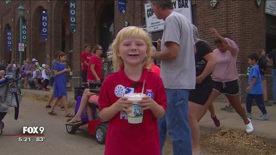 Junior Correspondent: Elle Cottew milks a cow