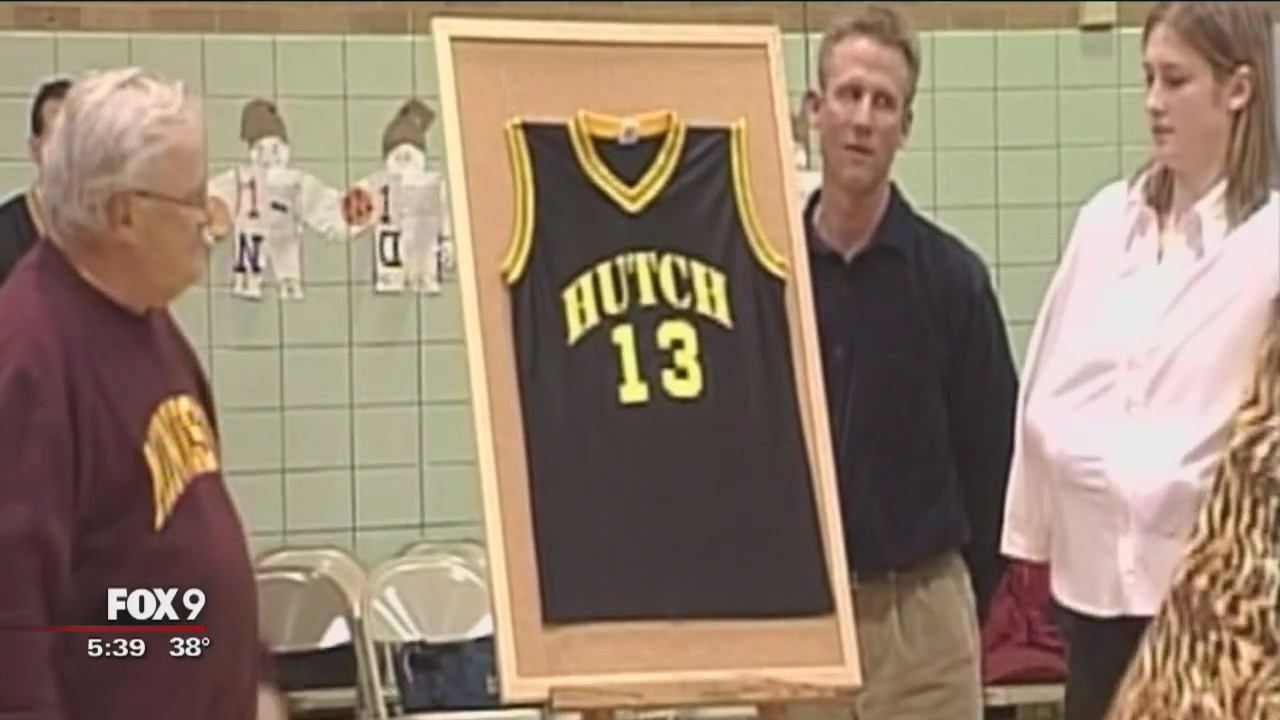 Hometown has high hopes for Whalen as Gopher coach