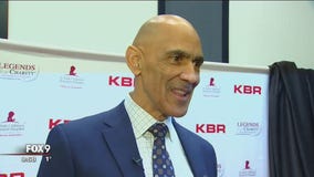 Dungy receives Pat Summerall Award