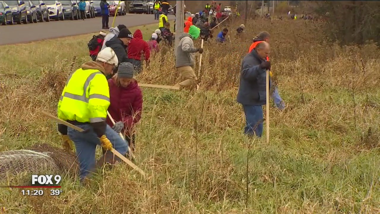 2,000 volunteers join expanded search for Jayme Closs