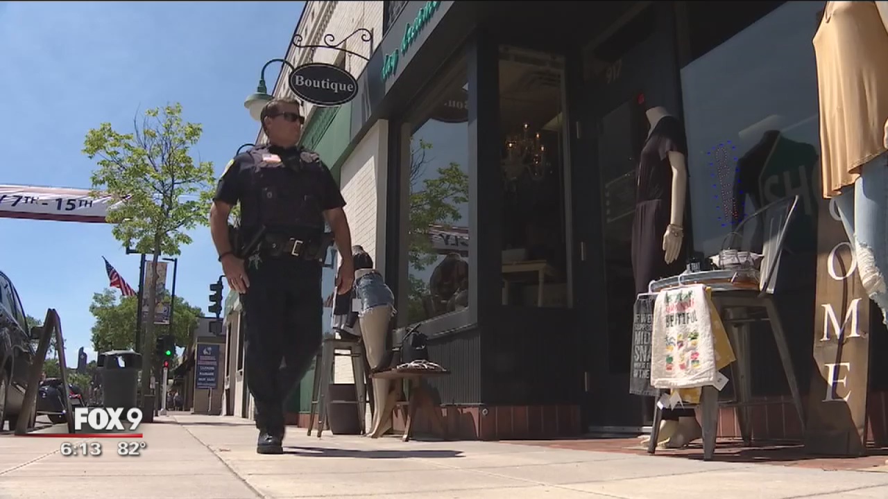 Hopkins apps encourage officers to hit the streets