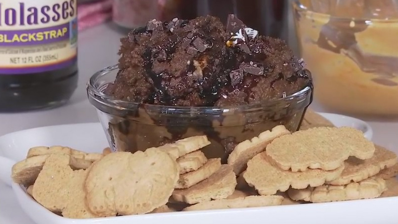 Healthy gingerbread cookie dough dip from FOX 7 Austin's Tierra Neubam