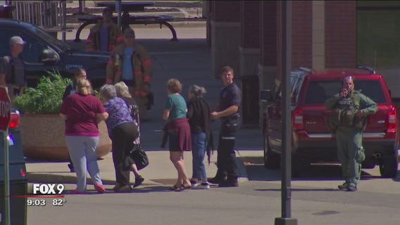 Victim identified as manhunt for Mendota Heights suspect continues