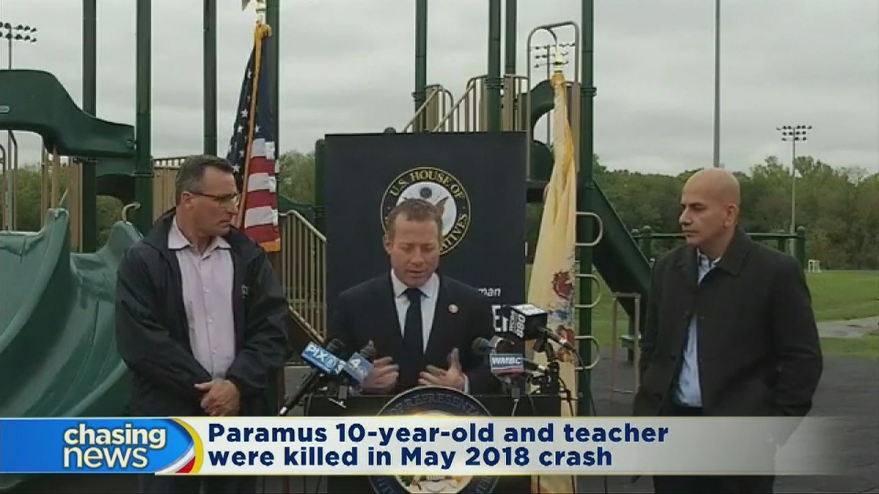 Crash victim's father pushes for bus safety rules