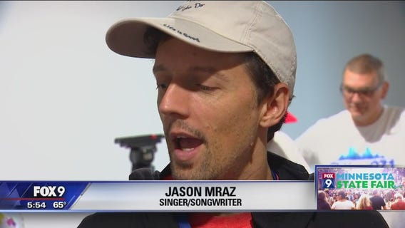 Jason Mraz hangs out at the Fair before Grandstand performance