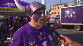 Fans pour out to Vikings game on a victorious night