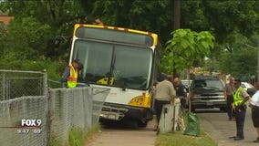 Bus driver's quick action prevents catastrophe