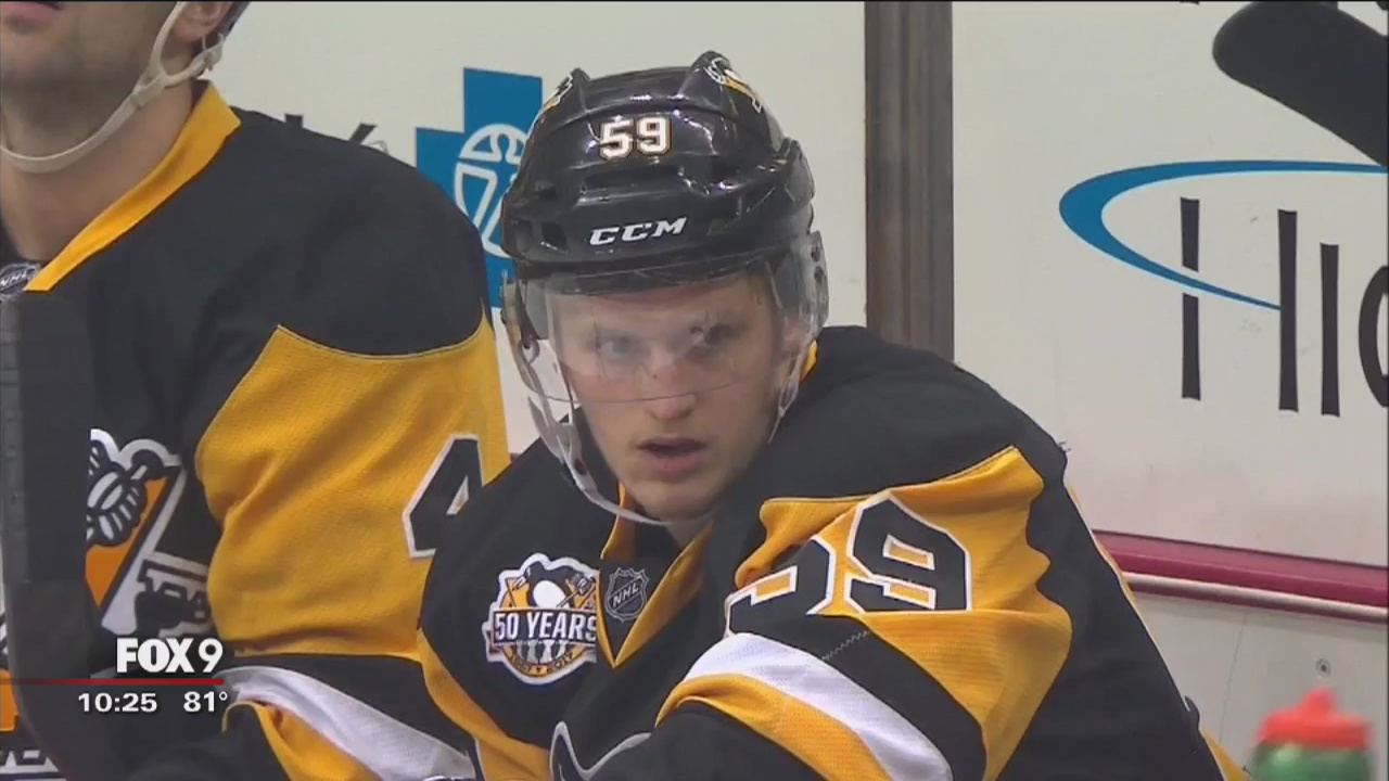 Minnesota native Jake Guentzel shines in rookie NHL season