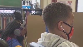 Texas schools closing, incentivizing substitutes to help