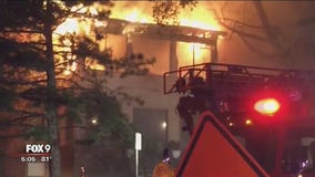 Minneapolis apartment fire displaces 14 people