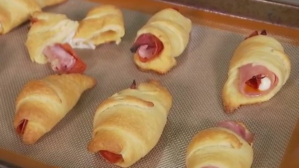 Super Bowl recipes: Pizza crescent rolls