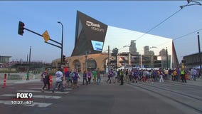 Busy Minnesota sports night with Gophers and Vikings games