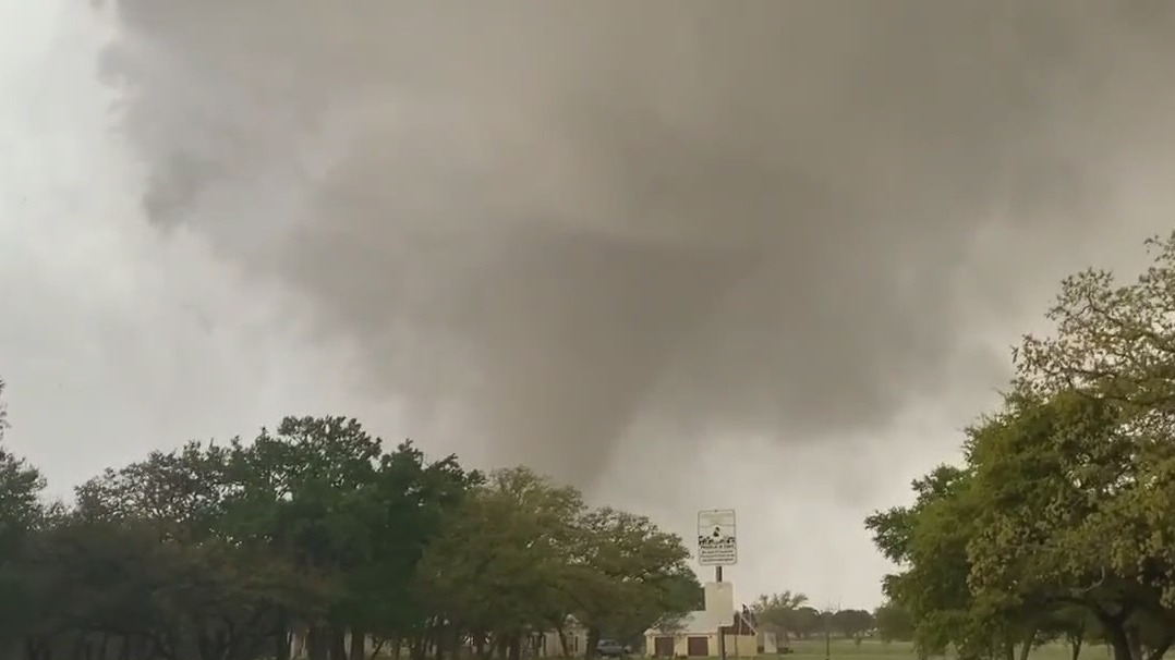 6 tornadoes cause damage across Central Texas