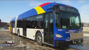 Metro Transit unveils all-electric bus