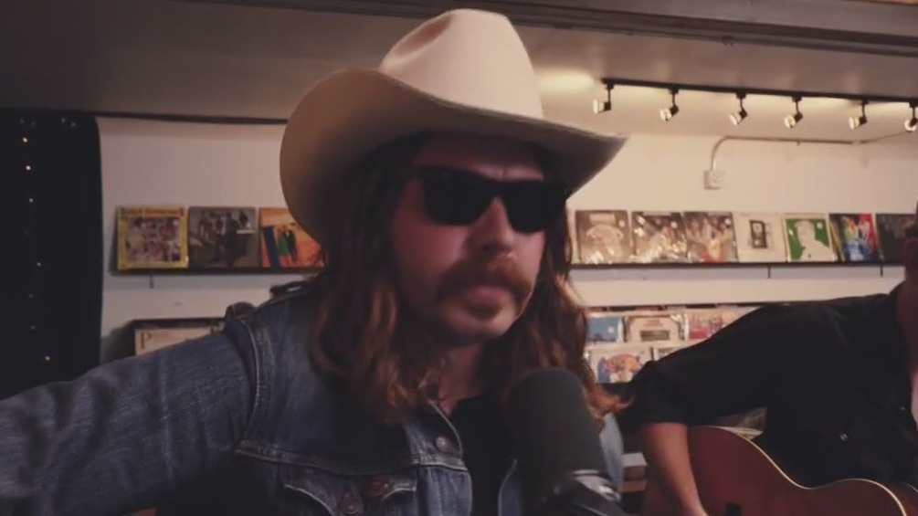 Aaron McDonnell performs 'Born to Leave'