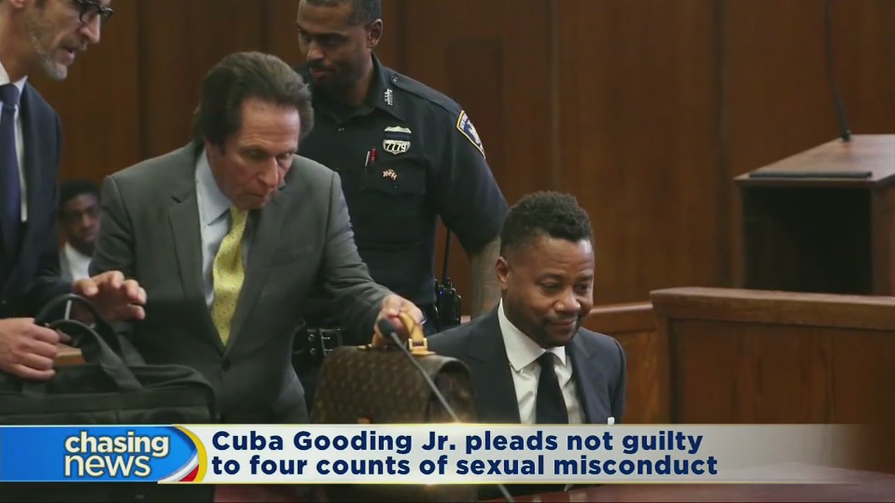 Gooding pleads not guilty to 4 new counts
