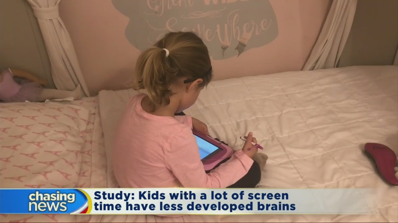 Study: Screen time detrimental in young children